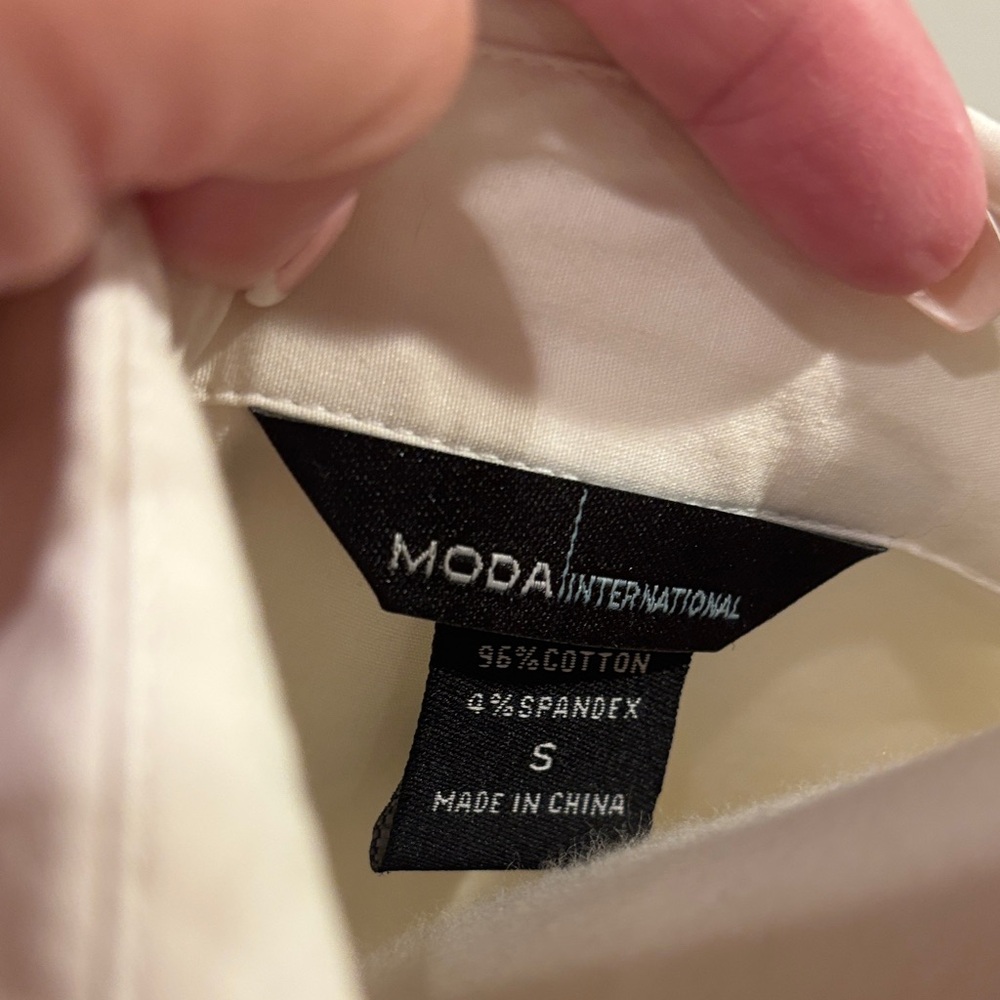 Moda International White Button Down Shirt - Picture 5 of 5